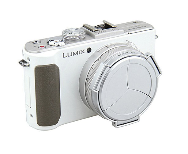 Автоматическая крышка защитная для фотокамеры Panasonic DMC-LX7 / Leica D-LUX 6 серебристого цвета
