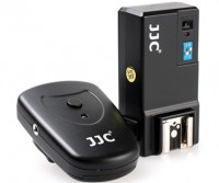 Четырехканальный радио-трансмиттер для вспышек (1 трансмиттер + 1 приемник)