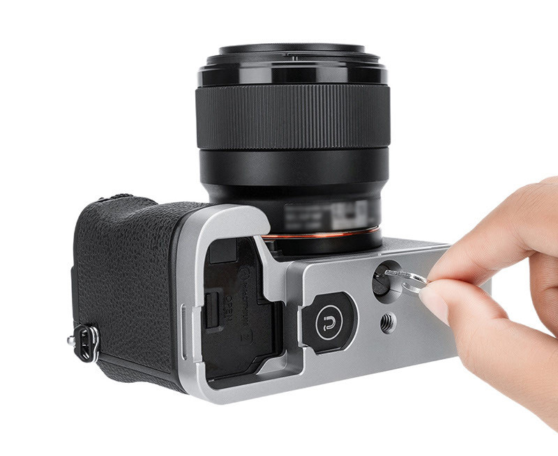 Удлинитель рукоятки для Sony a7C II и a7C R (серебристый)