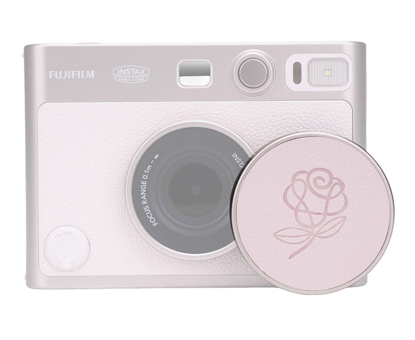 Крышка объектива Fujifilm instax mini EVO розовая Крышка объектива Fujifilm instax mini EVO розовая