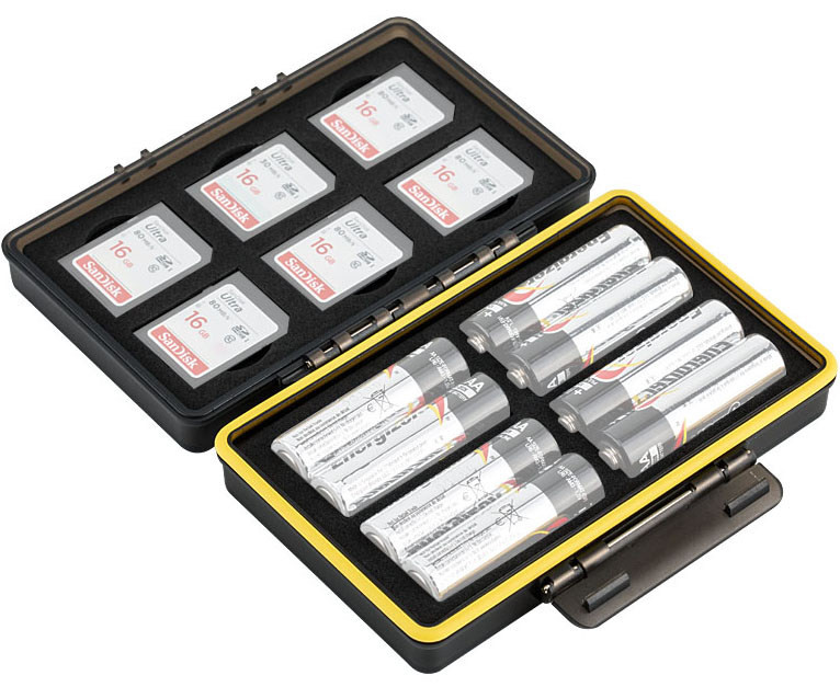 Защитный бокс на восемь AA аккумуляторов и карт памяти SD Card