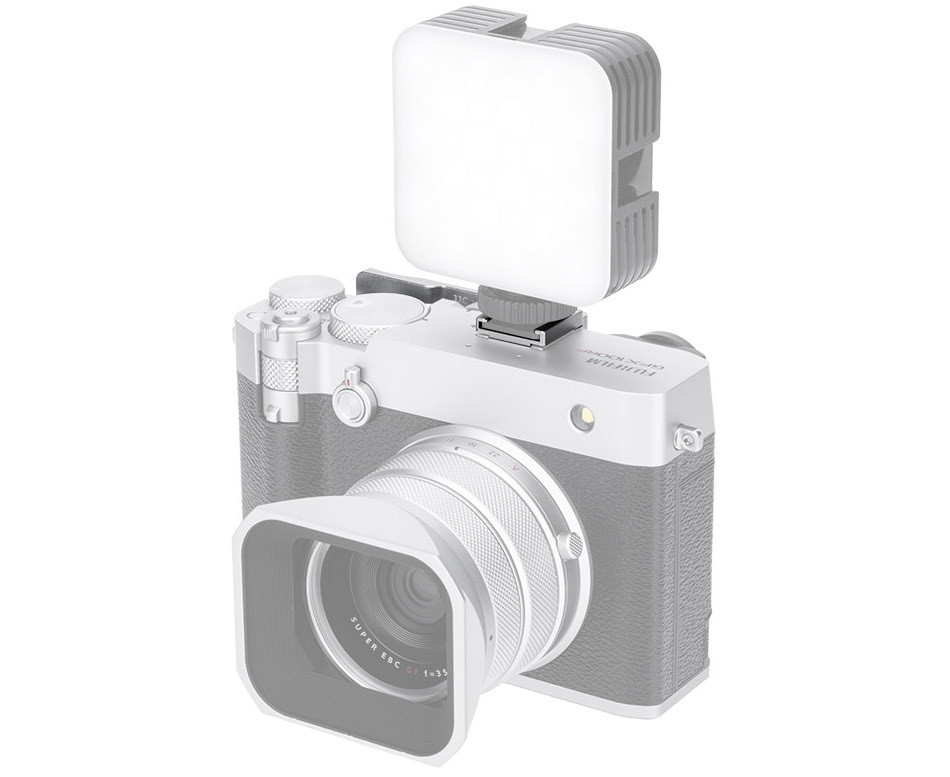 Дополнительный хват для Fujifilm GFX100RF (серебристый) Дополнительный хват для Fujifilm GFX100RF (серебристый)