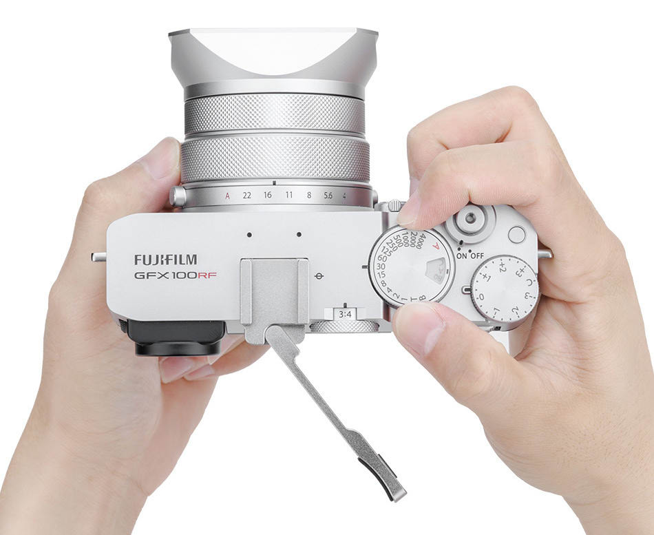 Дополнительный хват для Fujifilm GFX100RF (серебристый) Дополнительный хват для Fujifilm GFX100RF (серебристый)