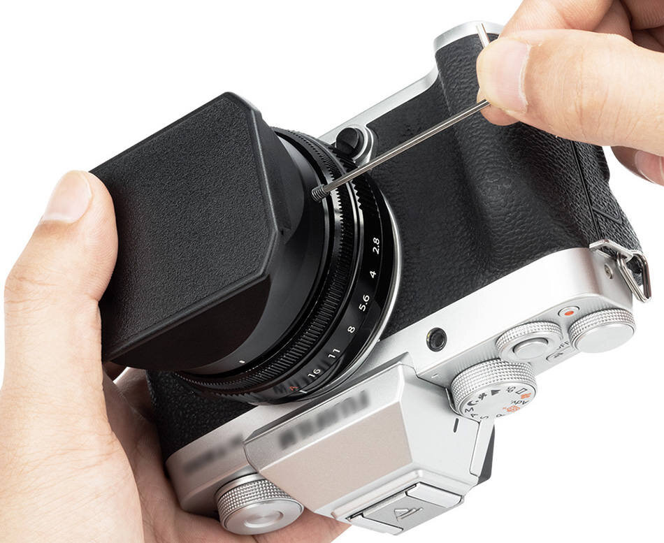 Бленда для объектива Fujifilm XF 27mm f/2.8 R WR с крышкой