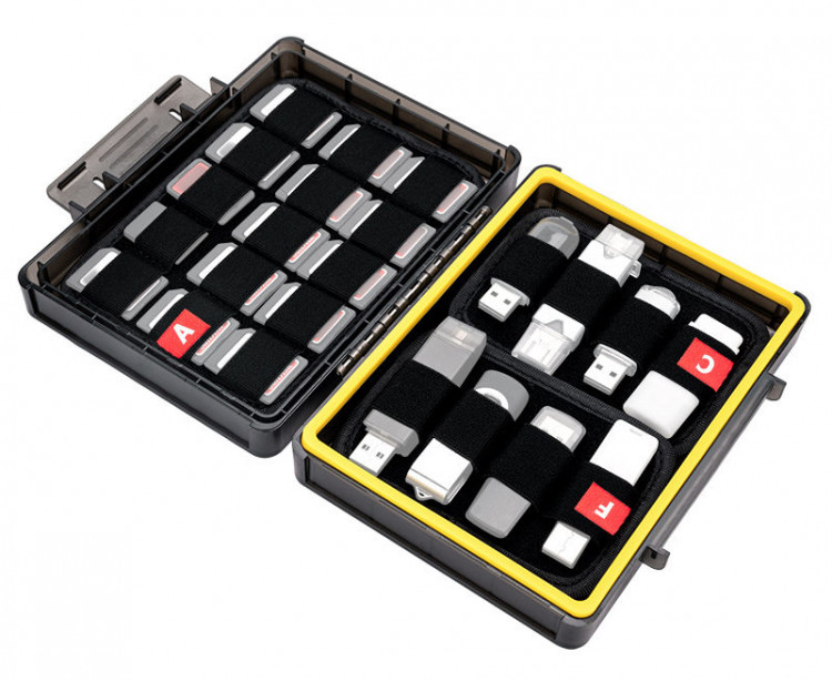 Защитный бокс на 16 шт USB флешек и 30 шт SD / NS / PSV / CFexpress Type A карт памяти