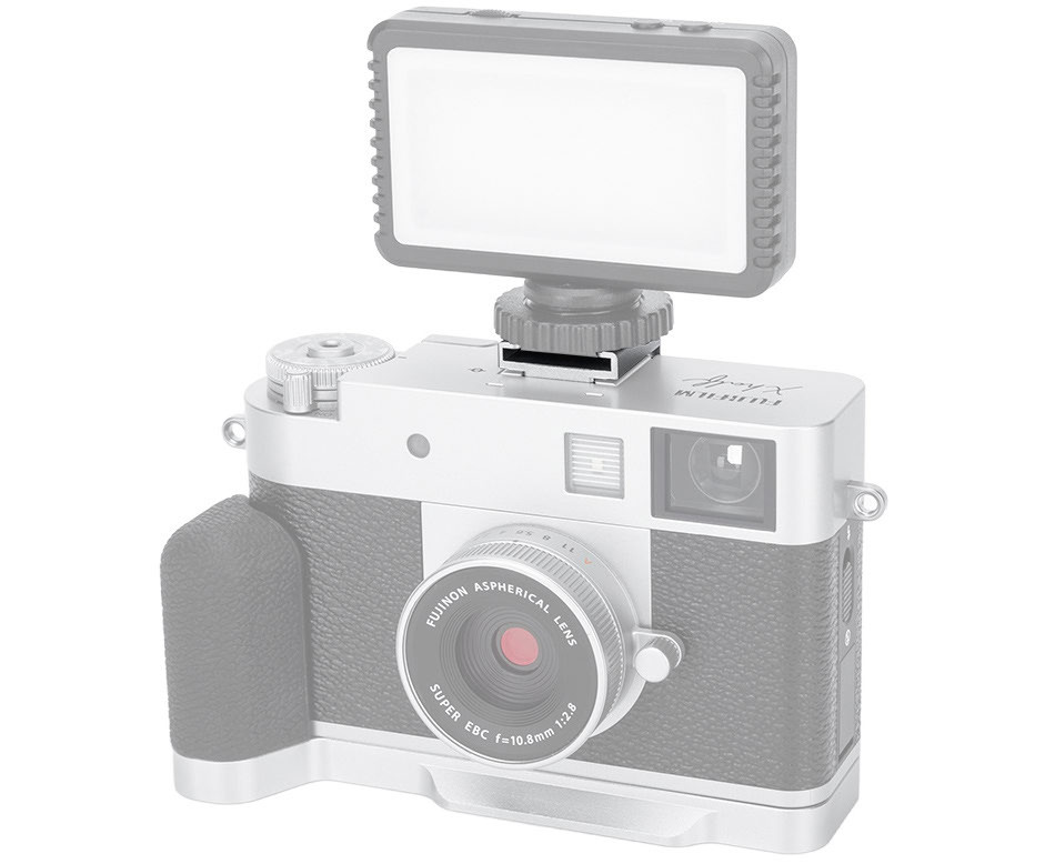 Дополнительный хват для Fujifilm X Half (серебристый цвет)