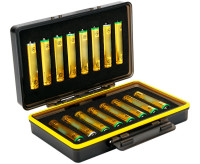 Защитный бокс на шестнадцать AAA аккумуляторов